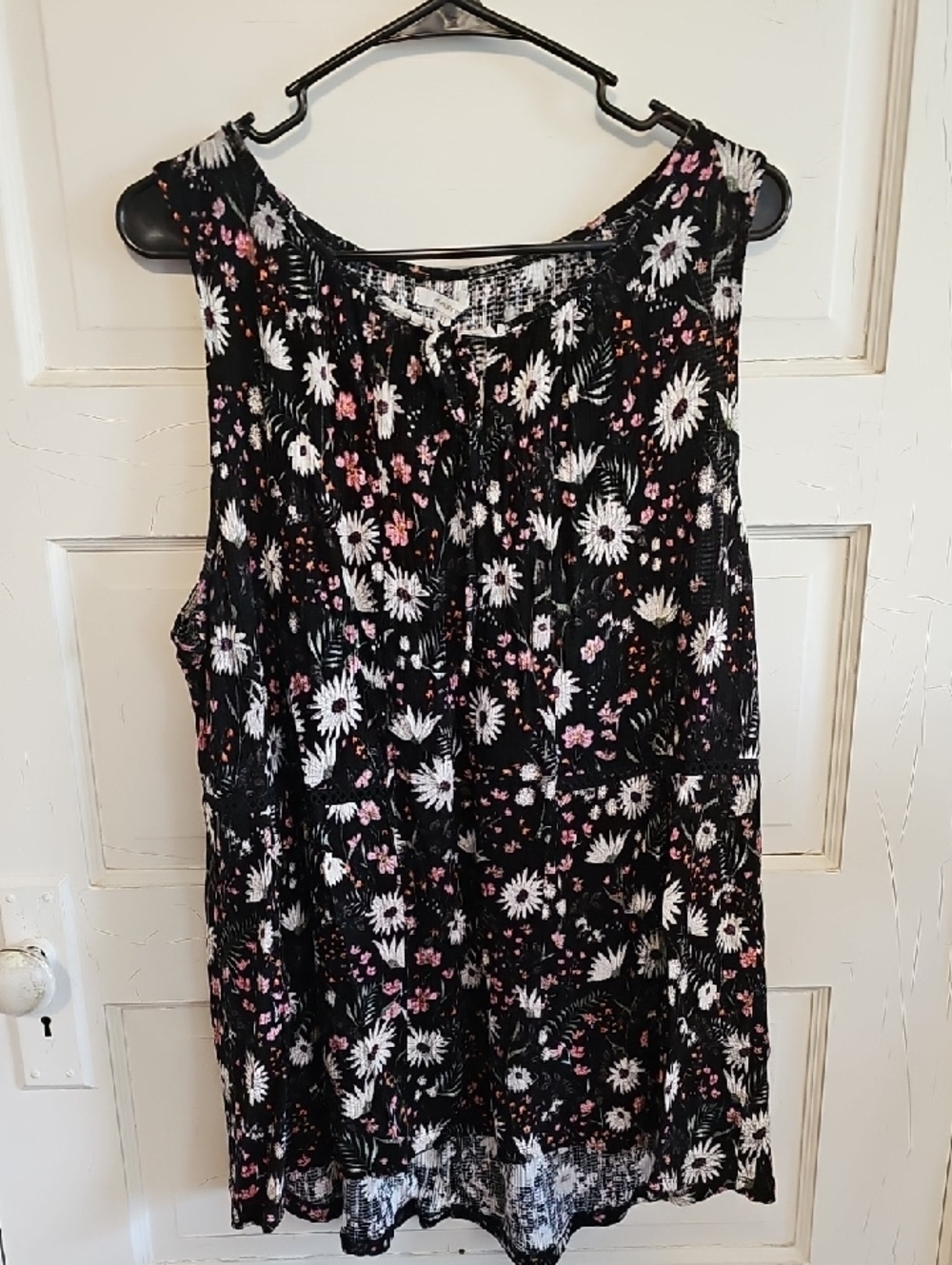 Maurices Black Floral Tank with Pink and White Daisies